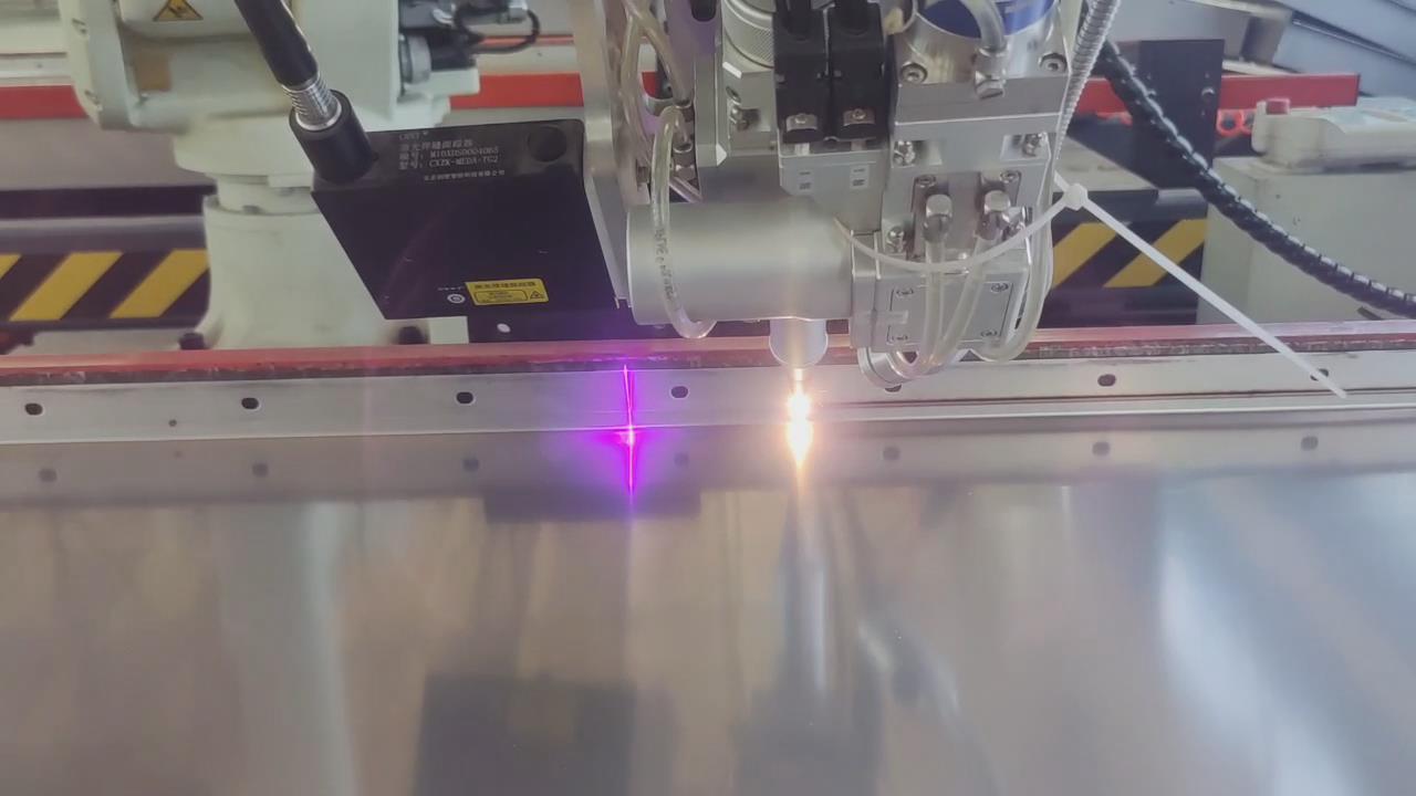 適用于多種焊接場景，激光焊縫跟蹤系統(tǒng)如何滿足不同需求