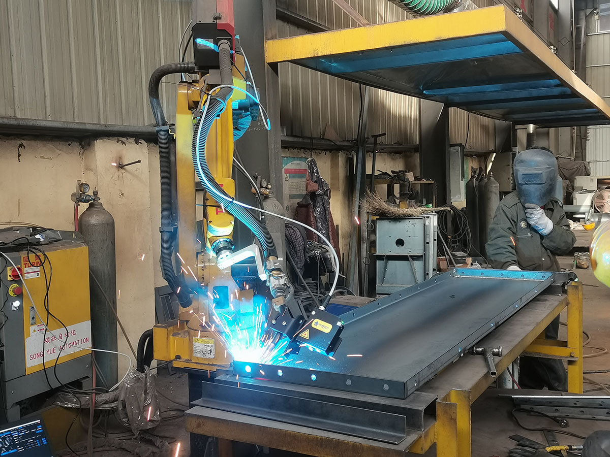 焊接車(chē)間智能化改造：焊縫跟蹤系統(tǒng)選型評(píng)估要點(diǎn)